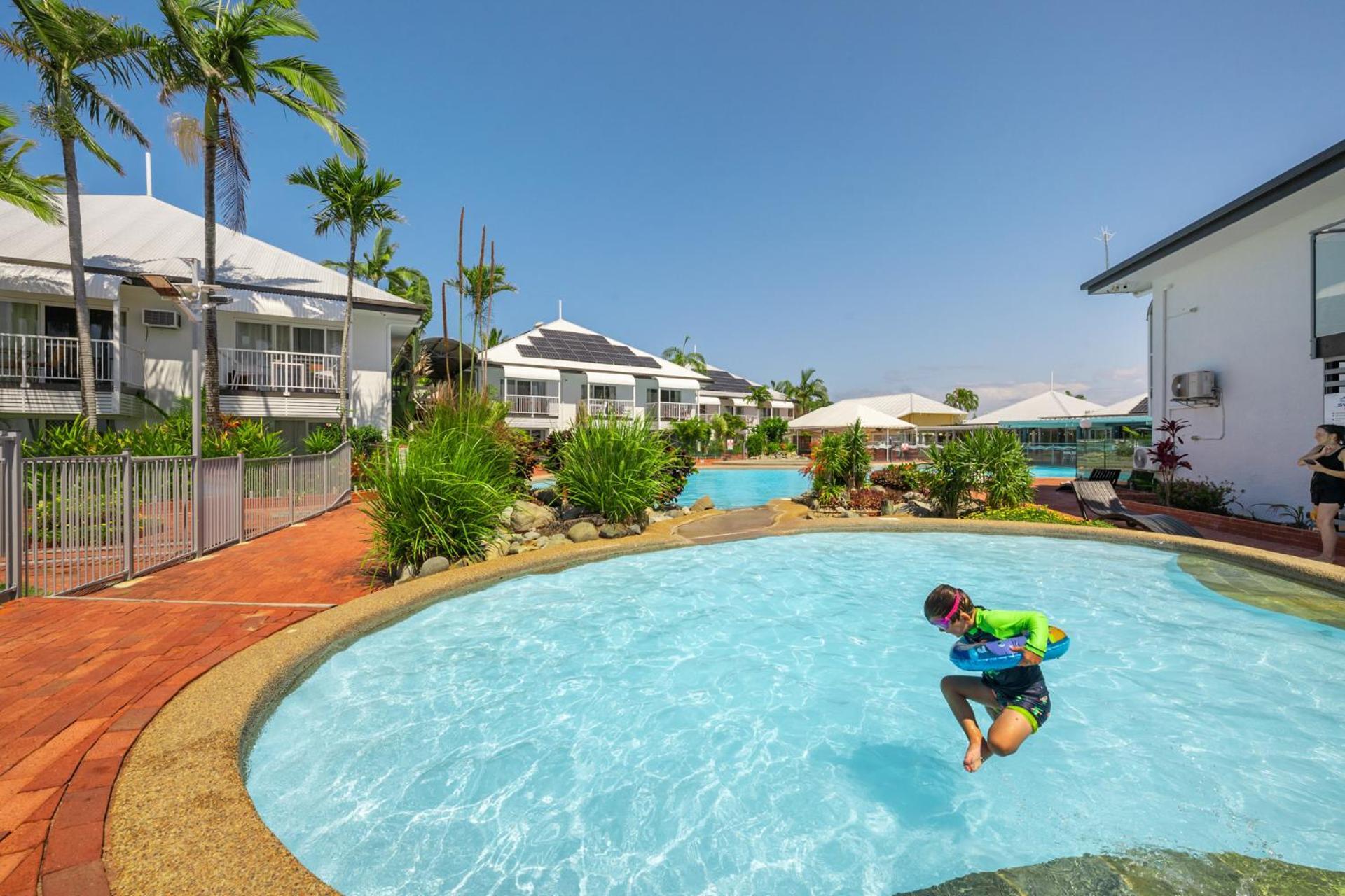 The Resort At Dolphin Heads Маккай Екстер'єр фото